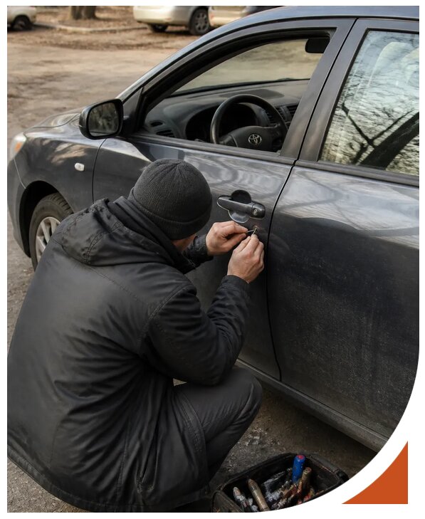 Профессиональное вскрытие автомобиля Тойота без повреждений в Нерюнгри